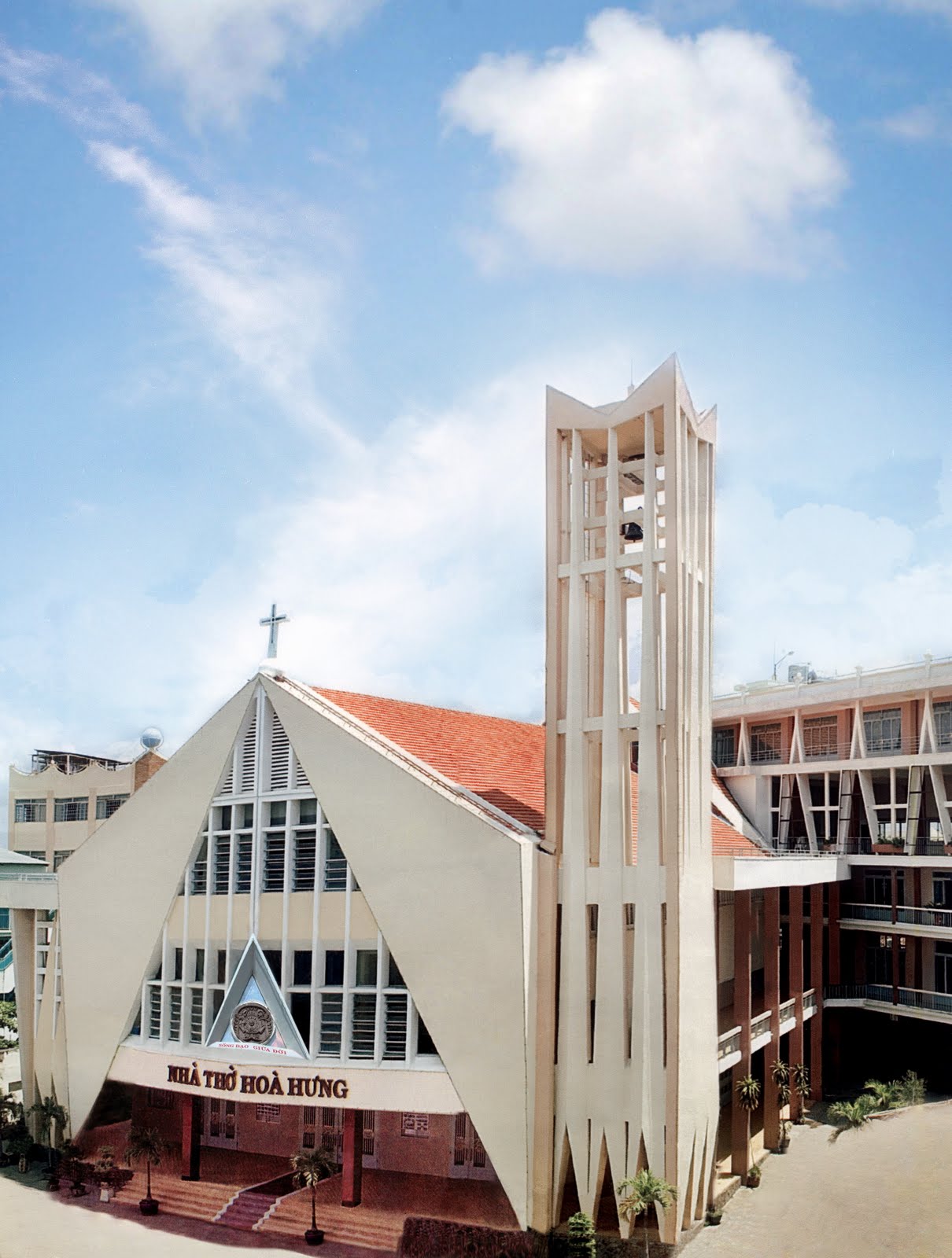 ChurchHoaHung01