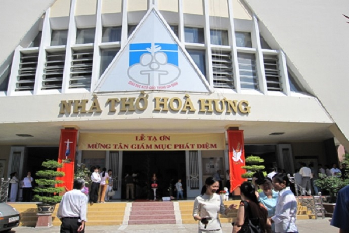 ChurchHoaHung04